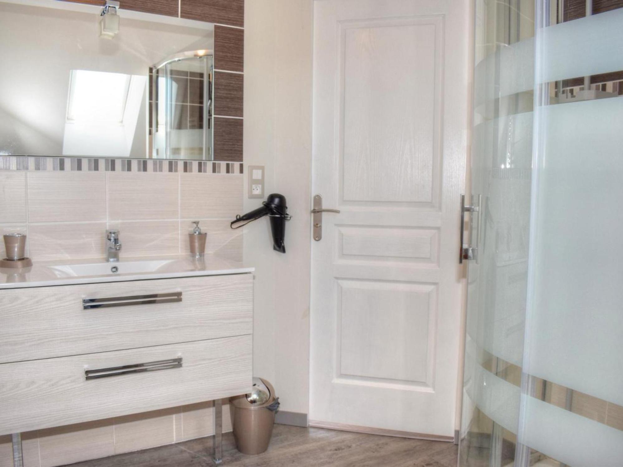 Gîte Sennevières, 4 pièces, 7 personnes - FR-1-381-85 Extérieur photo